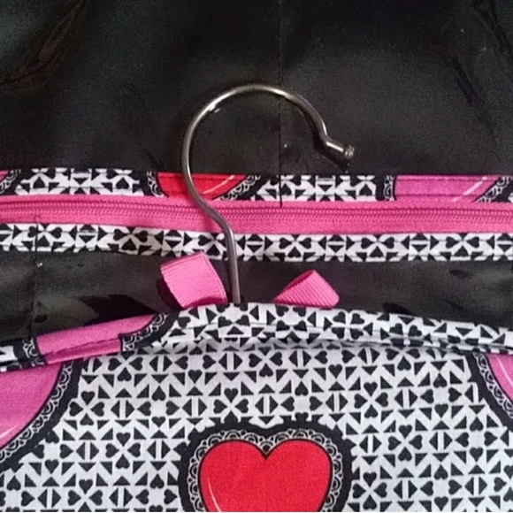 Hanging Jewelry Organizer with Pink Hearts, New, Holds A LOT! - Picture 4 of 4